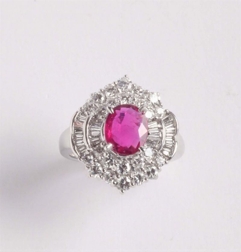 Anello con rubino centrale e diamanti a contorno  - Asta Argenti e Gioielli Antichi e Contemporanei - Cambi Casa d'Aste