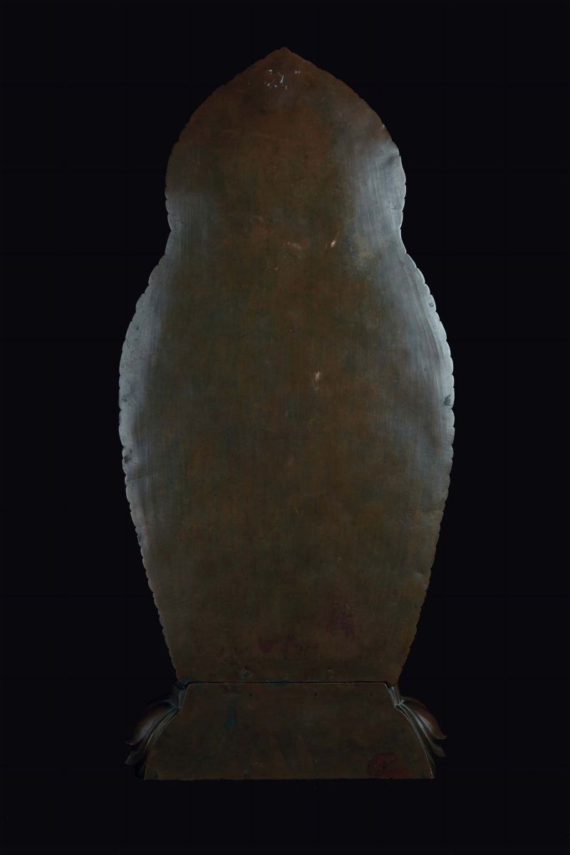 Figura di Bodhisattva Eretta in Rame Parzialmente Dorata Turchese Corallo e Specchio, CM 47,5 Cin...