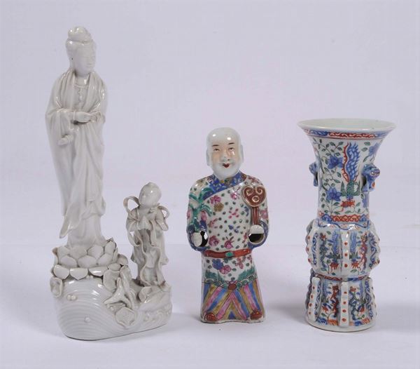 Lotto di oggetti in porcellana, Cina