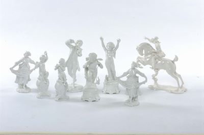 Lotto di Statuine in Porcellana Bianca