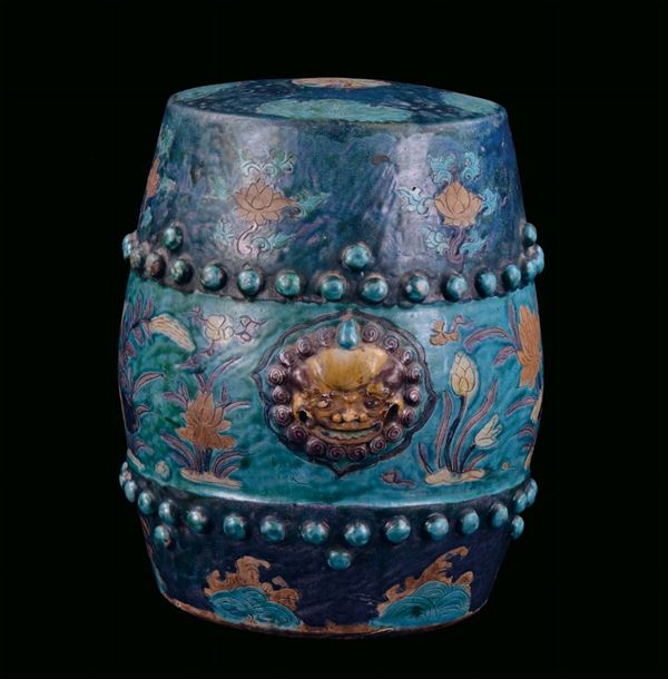 Porcelain garden stool, China, Ming Dynasty, 16th century vegetable decoration on light blue background, h cm 36