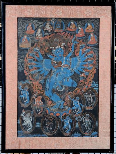Thangka su Fondo Nero Rappresentante Yi-dam Hevajra in Yab Yum con il Suo Sakti, Tibet XIX Secolo