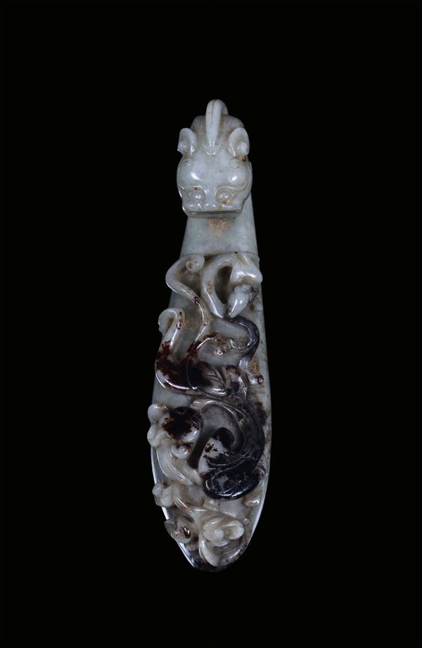 Jade buckle, China, Qing Dynasty, Qianlong Period (1736-1795), cm 15x4x4