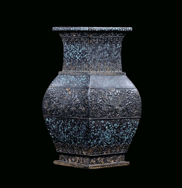 Bronze vase with robin eggs decoration, China, Qing Dynasty  h cm 39, mark under the base