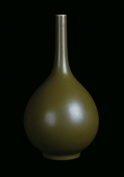 Ampolla in Porcellana Monocroma Verde, Cina, Dinastia Qing, Quienlong, XIX Secolo