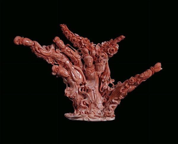 Grande gruppo in corallo rosa con Guanyin, Cina, Dinastia Qing, XX secolo