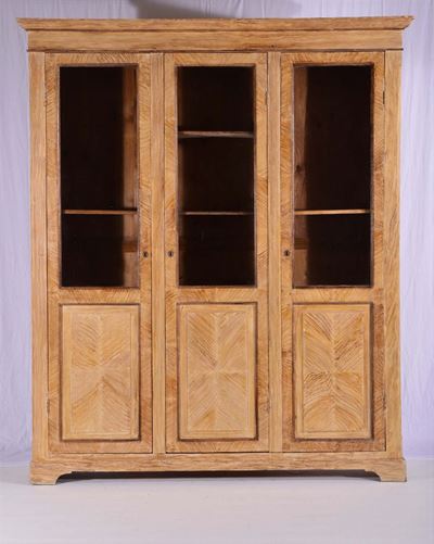Libreria a Tre Ante Decorata a Finto Legno, XIX Secolo