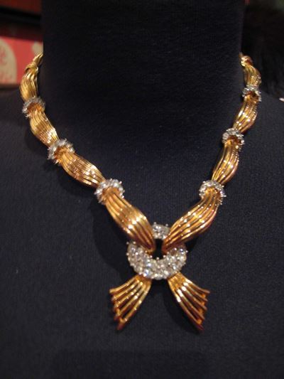 Collana Americana in Metallo Dorato