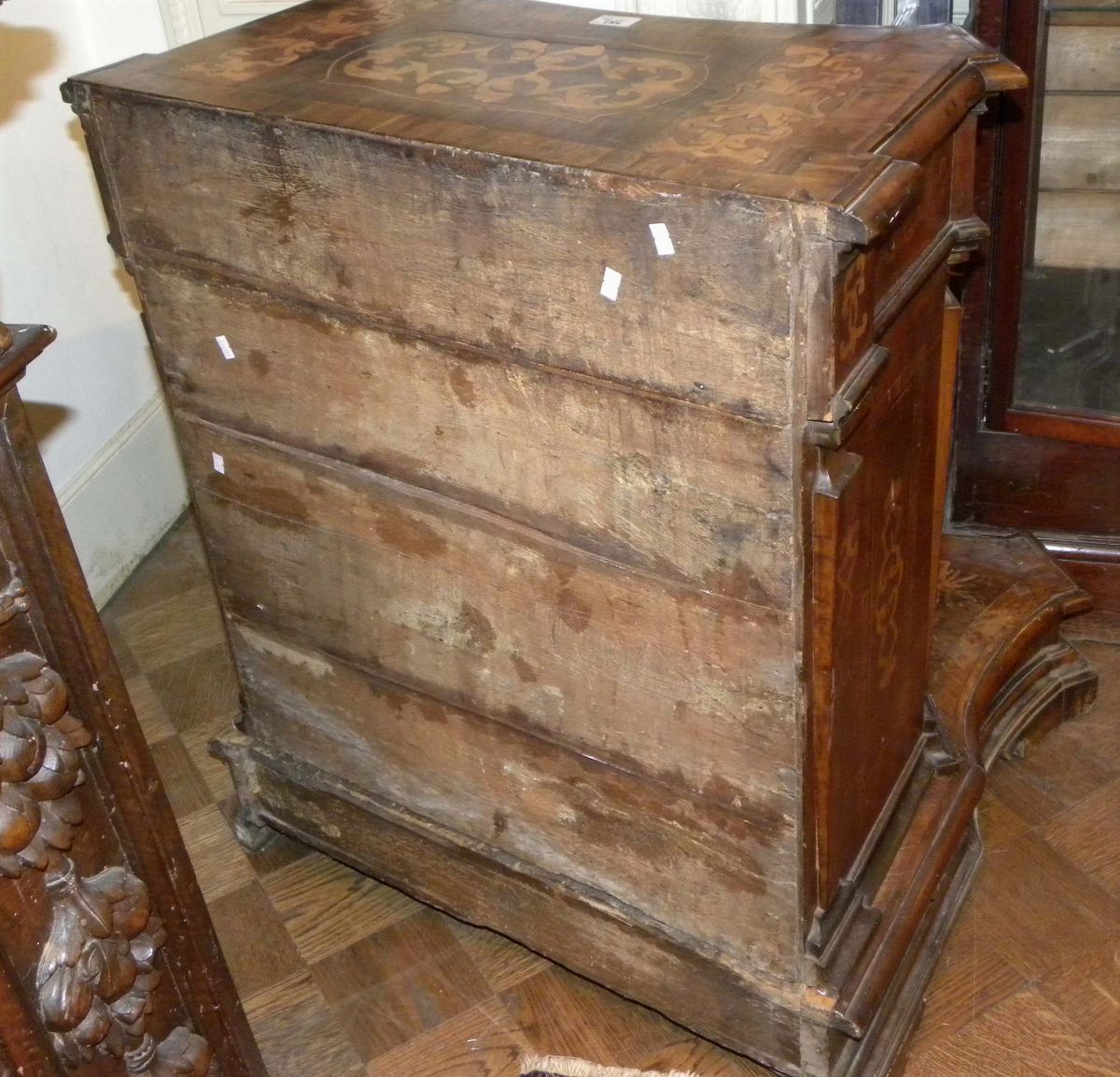Inginocchiatoio Luigi XIV Lastronato e Intarsiato, Piemonte Fine XVII Secolo