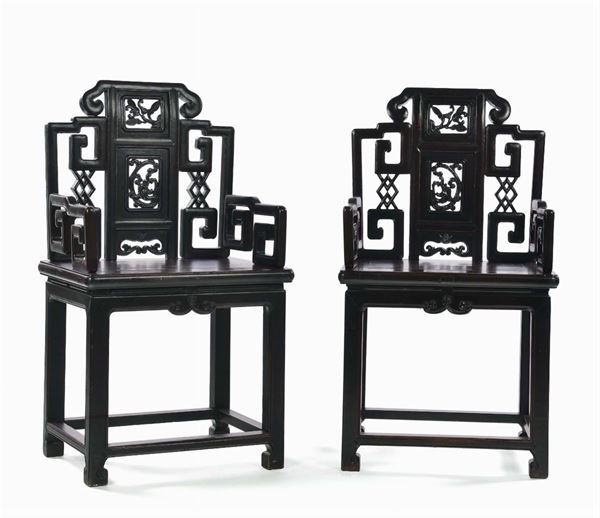 Two Homu wood carved chairs with mushrooms decoration, China, Qing Dynasty, 19th century cm 57x45x53