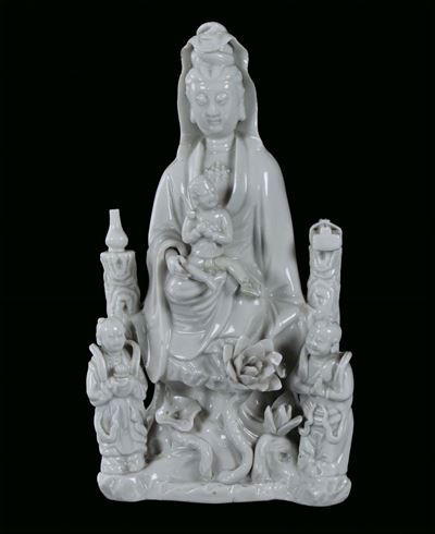 Guanyin in Porcellana Blanc De Chine, Seduta con Fanciulli, Cina, Dehua, Dinastia Qing,epoca Kang...
