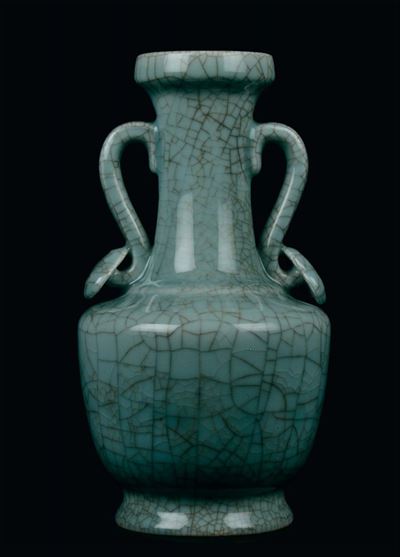 Vaso in Porcellana Celadon del Genere “guan”, Cina, Dinastia Qing, Periodo Qianlong (1736-1795)