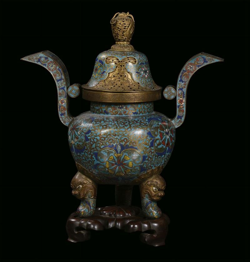 Vaso bruciaprofumi in bronzo e smalti cloisonnè, Cina, Dinastia Qing, XIX secolo  - Asta Fine Chinese Works of Art - Cambi Casa d'Aste