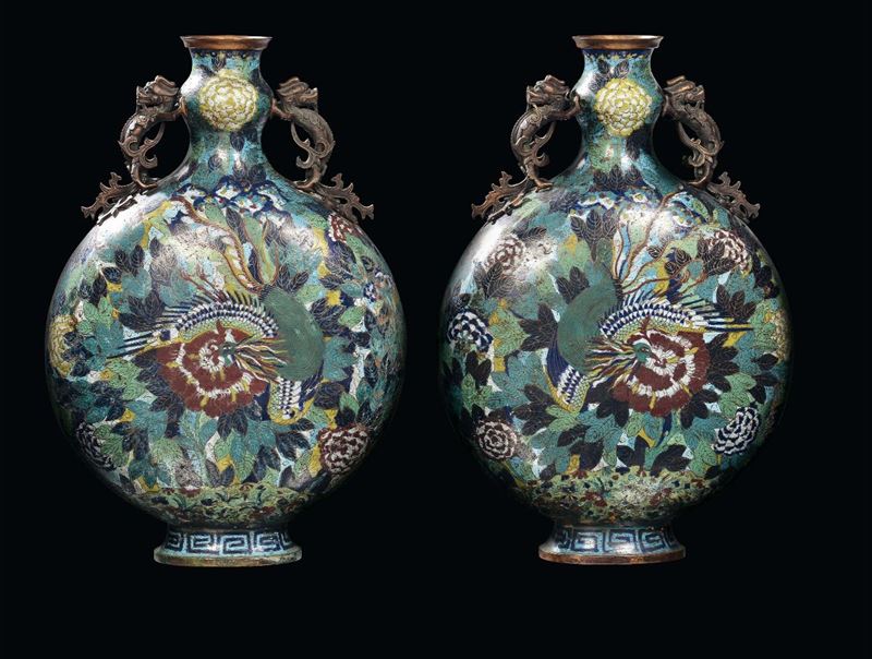 Pair of large cloisonné flask with phoenixes on vegetable background, China, Qing Dynasty, 19th century, h cm 66  - Auction Fine Chinese Works of Art - Cambi Casa d'Aste