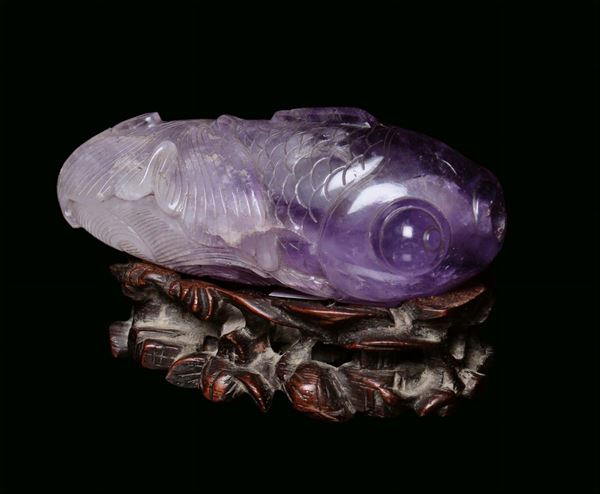 Amethyst fish with wooden base, China, 19th century length cm 8