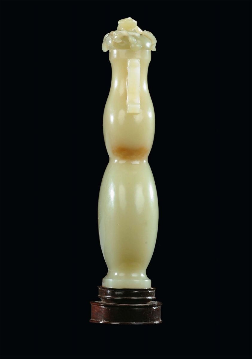 Raro Vaso con Coperchio in Giada Gialla, a Forma di Doppia Zucca, con Prese a Guisa di Drago Stil...