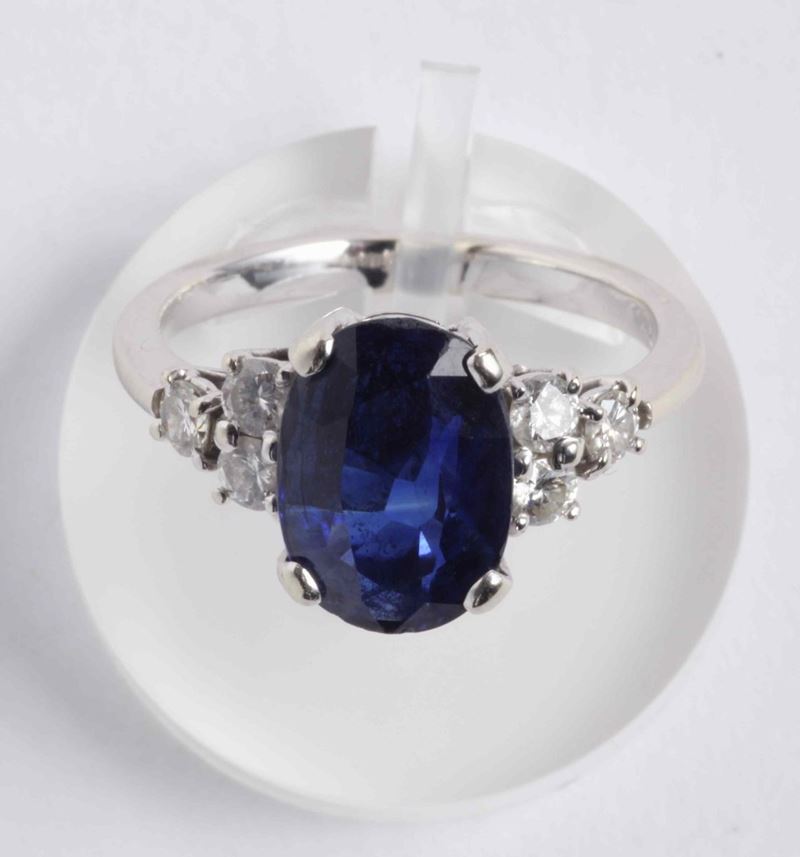 Anello con zaffiro e diamanti  - Auction Silvers, Ancient and Contemporary Jewels - Cambi Casa d'Aste