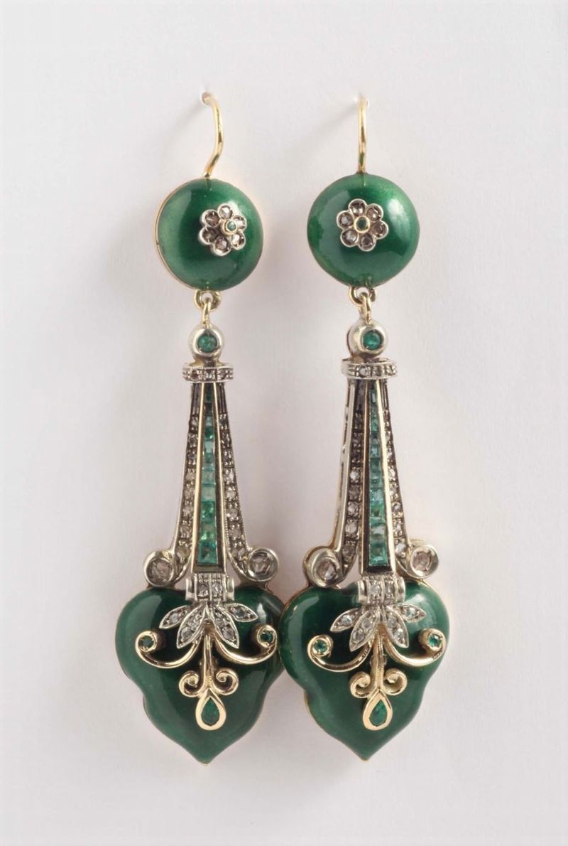 A pair of green enamel, emerald and diamond pendent earrings  - Auction Silver, Ancient and Contemporary Jewels - Cambi Casa d'Aste