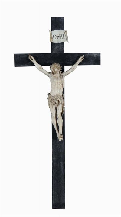 Cristo in Avorio su Croce in Legno Ebanizzato, XVIII Secolo