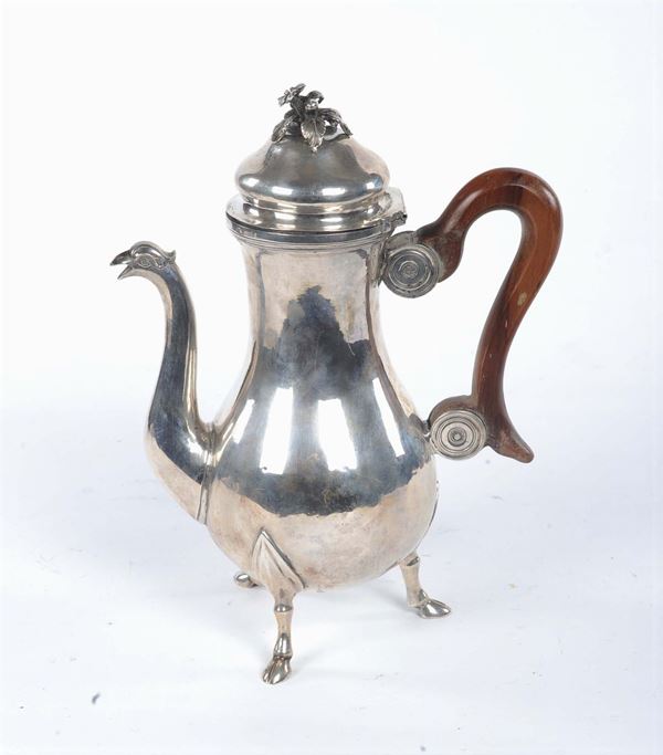 Caffettiera tripode in argento, fine XIX secolo