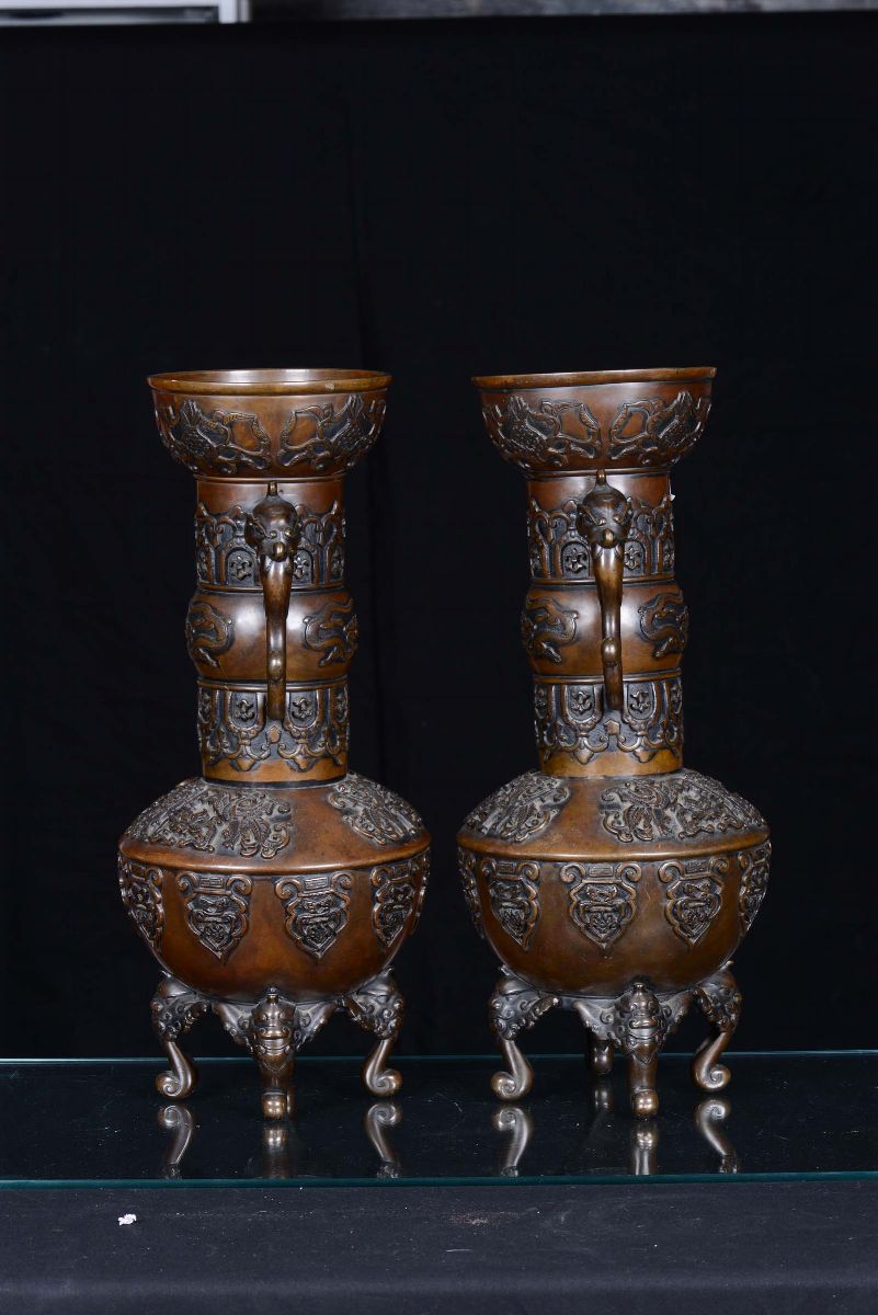 Coppia di Vasi in Bronzo, Giappone, XIX Secolo