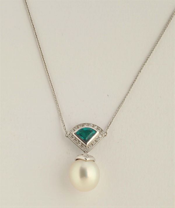 A pearl, emerald and diamond pendent necklace