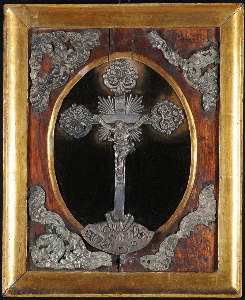 Piccolo crocifisso in lamina argento, XIX secolo  - Auction Antique and Old Masters - II - Cambi Casa d'Aste