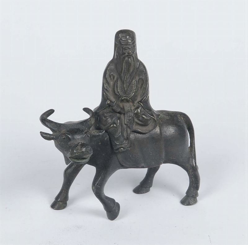 Scultura in bronzo raffigurante anziano su toro  - Asta Antiquariato e Dipinti Antichi - II - Cambi Casa d'Aste