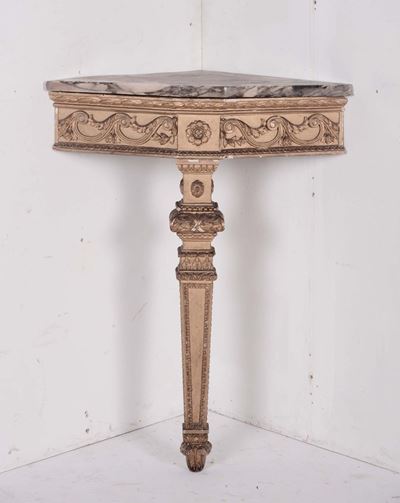 Angoliera Luigi XVI in Legno Intagliato e Dorato, XVIII Secolo