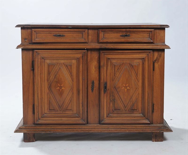Credenza in noce a due ante pannellate, XIX secolo  - Auction Antique and Old Masters - II - Cambi Casa d'Aste
