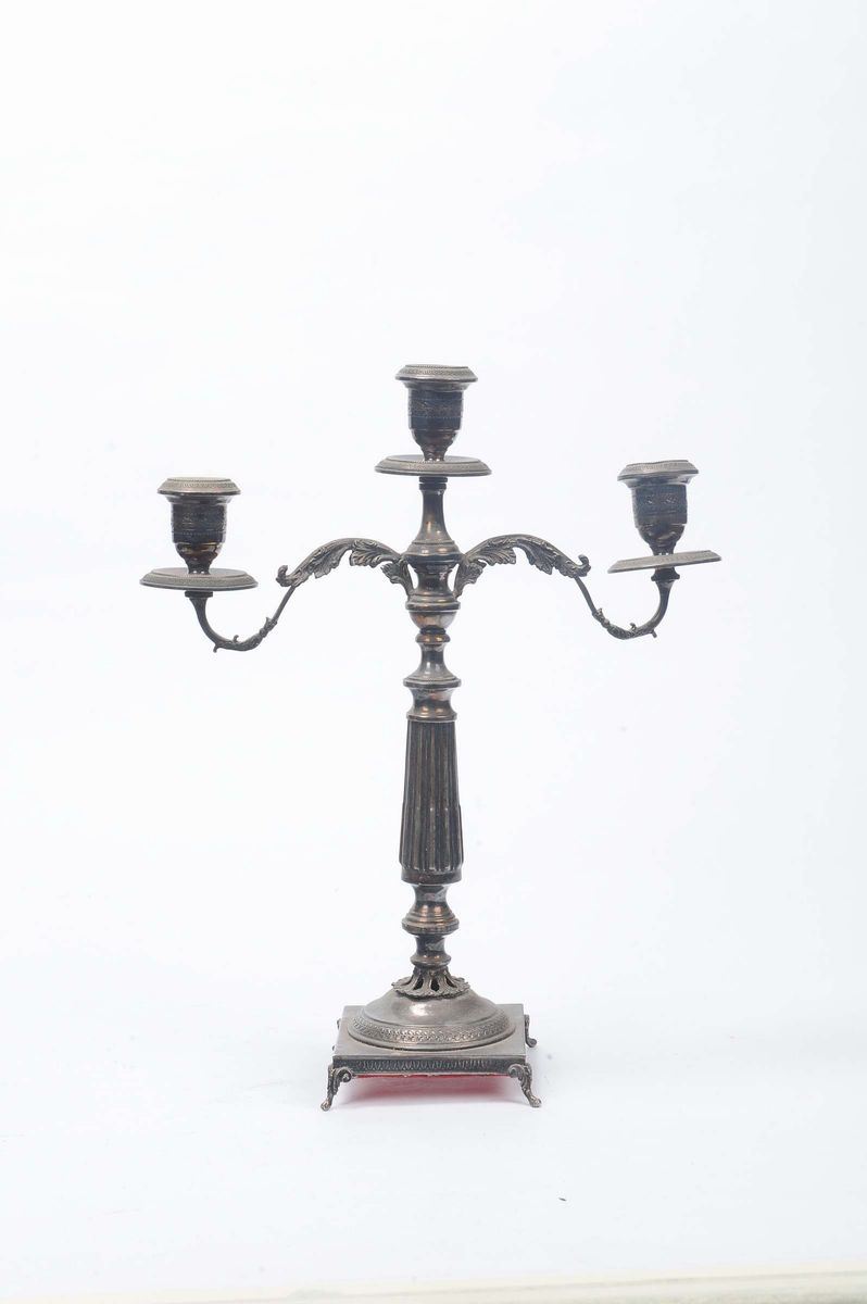 Candeliere in argento in stile Luigi XVI  - Asta Eredità Emilio Bruzzone - I - Cambi Casa d'Aste