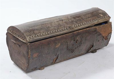 Bauletto Rivestito in Cuoio Borchiato