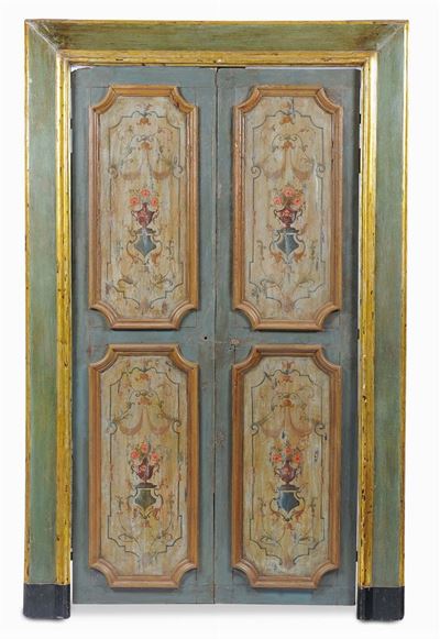 Porta a Due Ante Laccata e Dipinta a Motivi Floreali Completa di Mostra con Cornici Dorate, Napol...