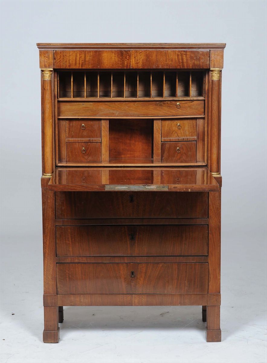 Secretaire Impero Lastronato in Noce con Colonne e Capitelli in Legno Dorato, Lucca XIX Secolo