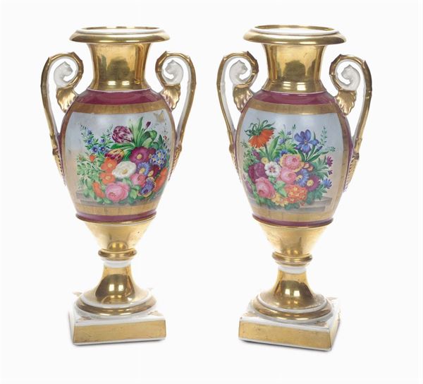 Coppia di vasi Impero in porcellana, Francia, XIX secolo