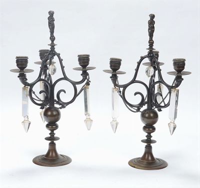 Coppia di Candelabri in Bronzo Brunito a Tre Fiamme