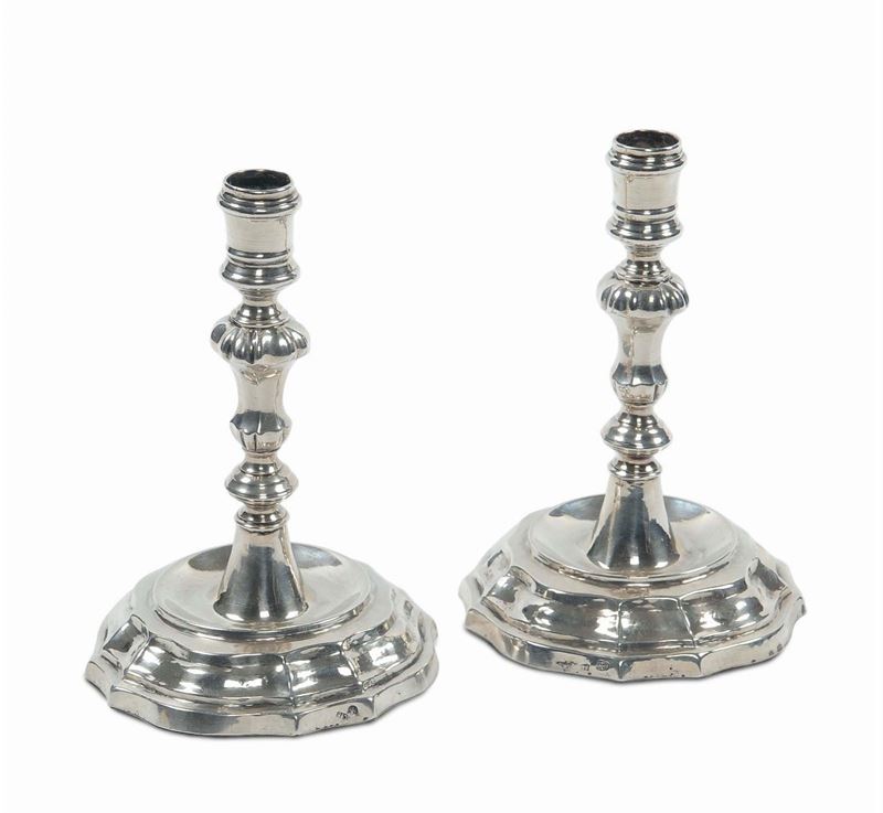 Coppia di candelieri  in argento, Roma 1790 – 1810 Carlo Bartolotti  - Asta Antiquariato e Dipinti Antichi - II - Cambi Casa d'Aste