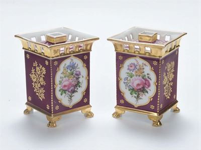Coppia di Potpourri in Porcellana, 1840