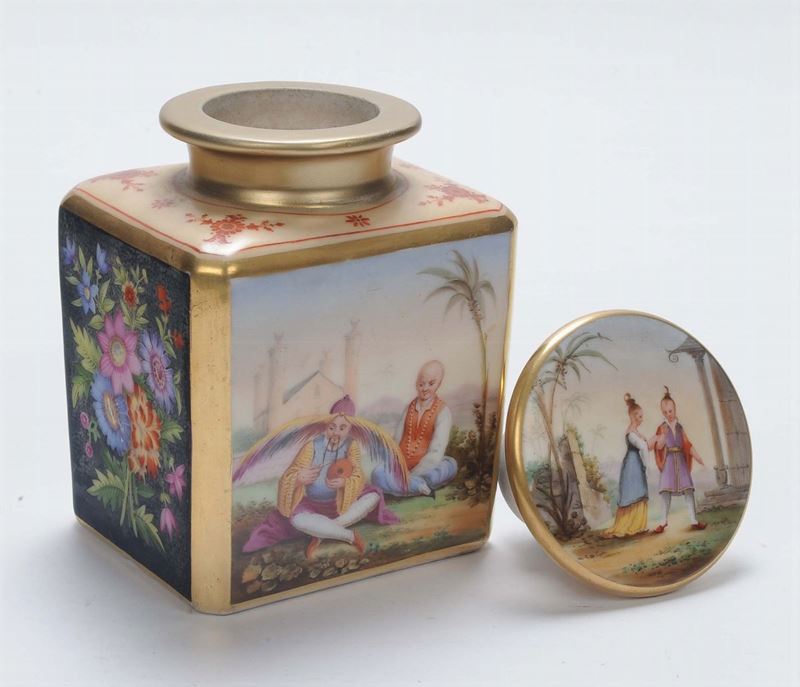 Flacone da profumo con decoro a cineserie, Parigi 1840  - Asta Antiquariato e Dipinti Antichi - II - Cambi Casa d'Aste
