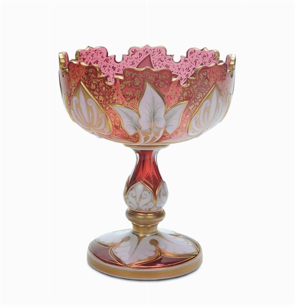 Coppa in cristallo a doppio strato incisa e dipinta, 1840/60