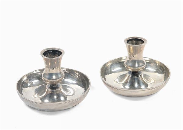 Coppia di candelieri in argento da viaggio, Mosca 1856