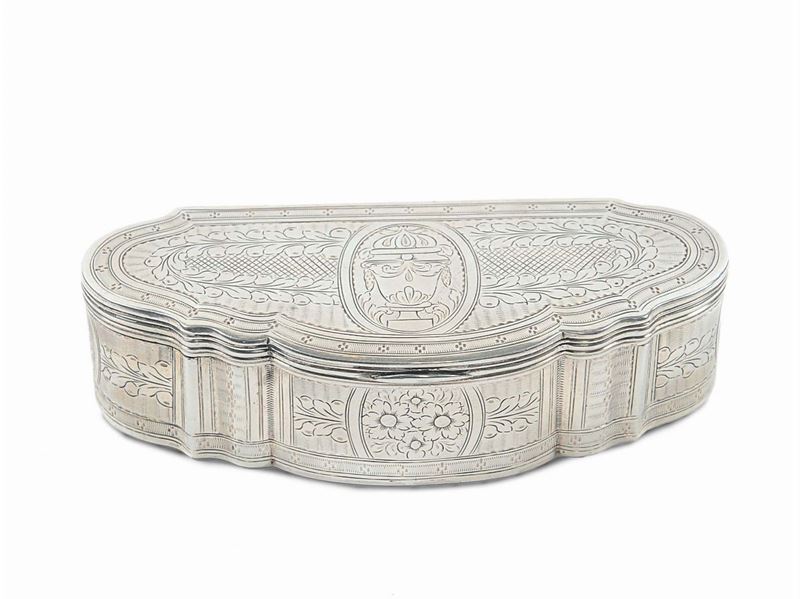 Scatola in argento,  probabilmente Olanda XVIII reca marchio argentiere “ F. W.”  - Auction Antique and Old Masters - II - Cambi Casa d'Aste