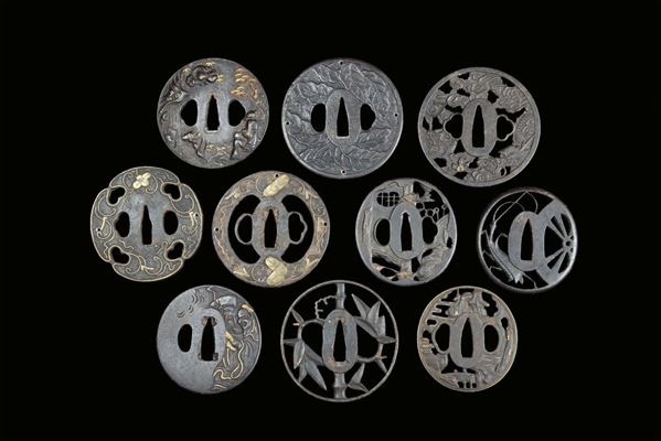 Dieci tsuba in ferro con inserti in oro, Giappone, XVIII secolo