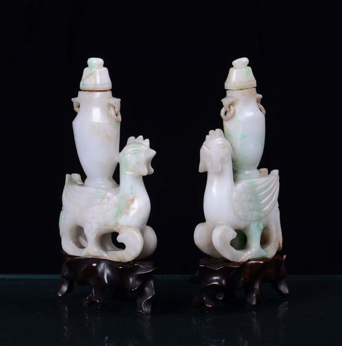 Coppia di Vasetti con Base a Guisa di Uccelli in Giadeite, Cina, Dinastia Qing, XIX Secolo