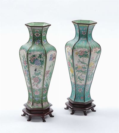 Coppia di Vasi Cloisonnè, Cina XX Secolo