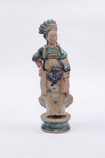 Scultura in Gres Smaltato Raffigurante Nobildonna, Cina Fine XIX Secolo