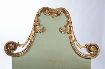 Testata di Letto in Legno Intagliato e Dorato