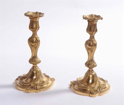 Coppia di Candelabri in Bronzo Dorato