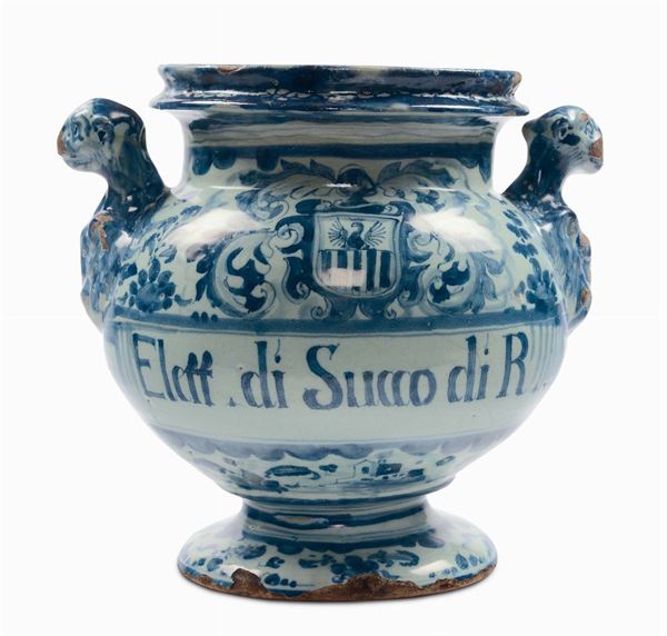 Vaso da elettuari in maiolica con decorazione “a tappezzeria” con stemma, Savona XVII secolo