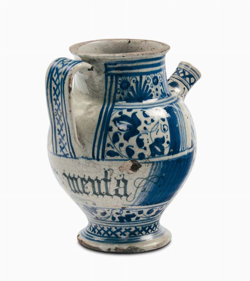 Boccale in maiolica di farmacia a decorazione vegetale stilizzata, XVII secolo  - Auction Italian Majolica from 16th to 18th Century - Cambi Casa d'Aste